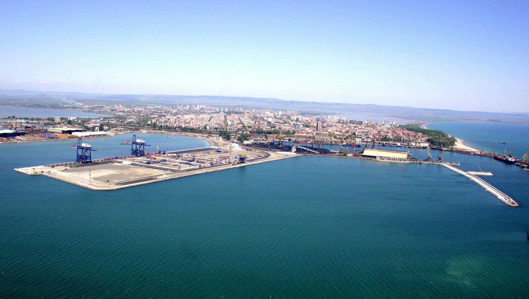 Пристанищен терминал Росенец ще бъде предаден на националните власти на България
